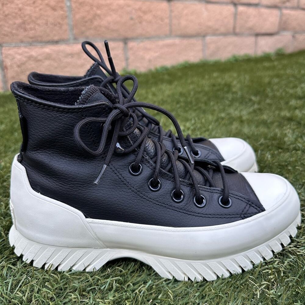 Converse Chuck Taylor All Star Lugged 2.0 Hi Waterproof Leather Sneakers 6.5 - Picture 2 of 9